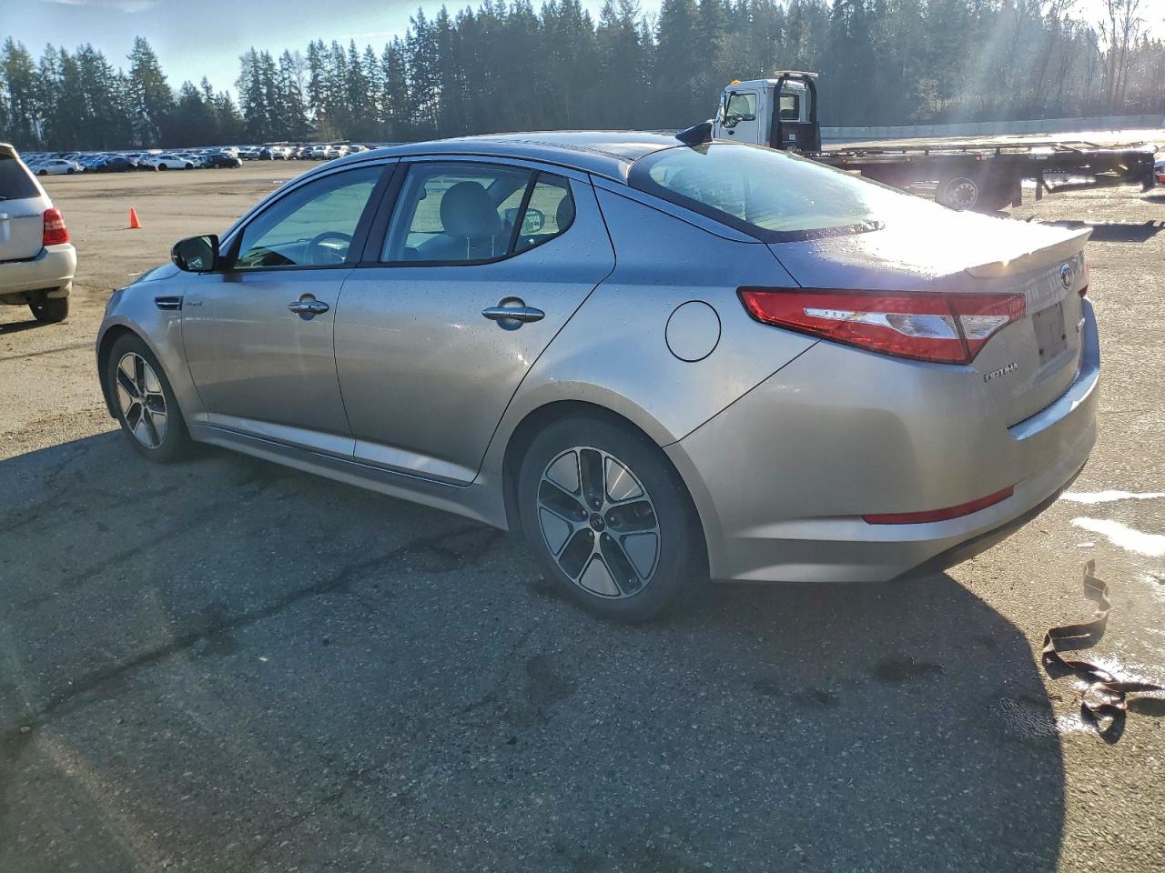 Kia Optima Hybrid Image 9