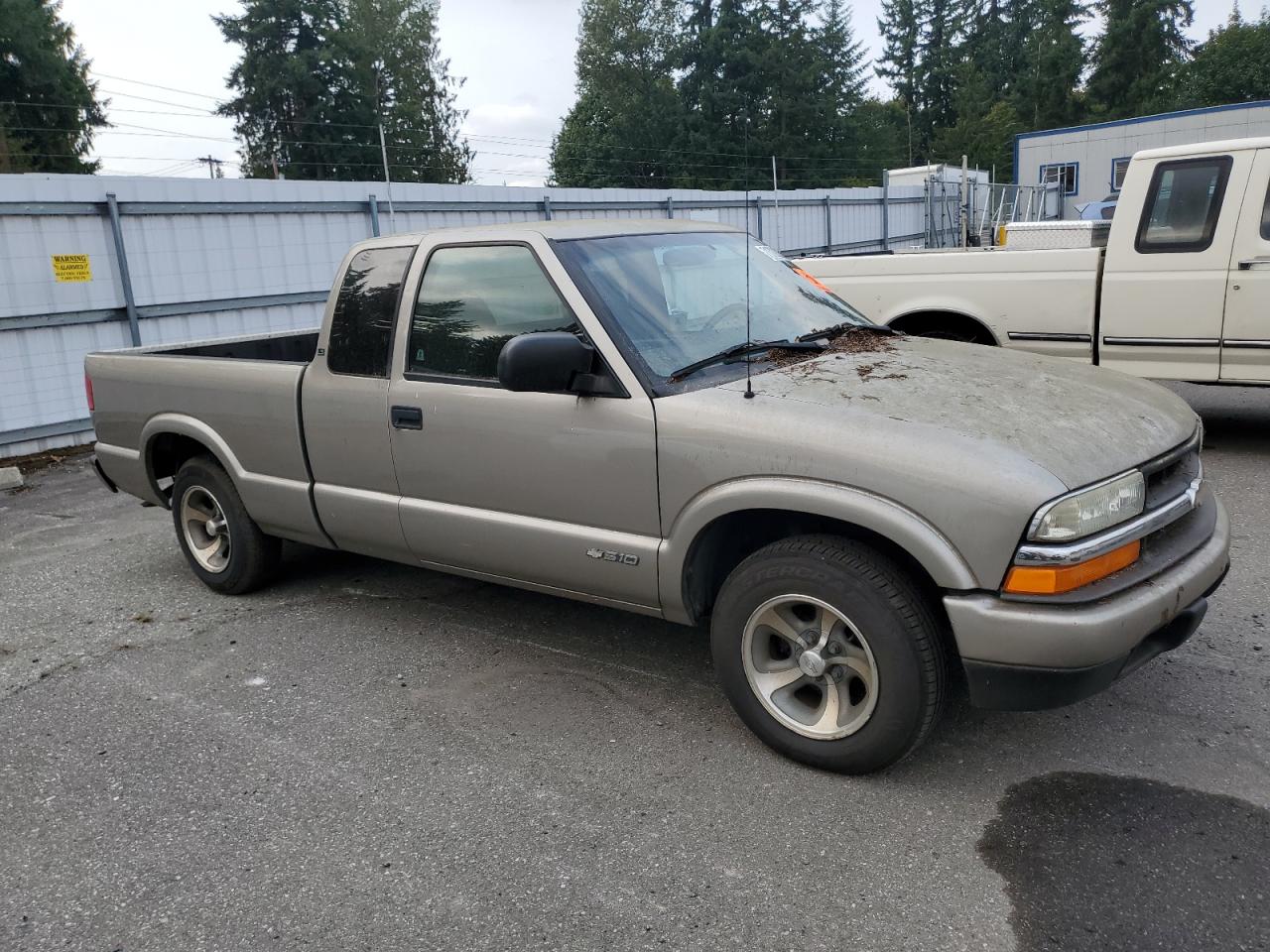 Chevrolet S-10 S10 Image 2