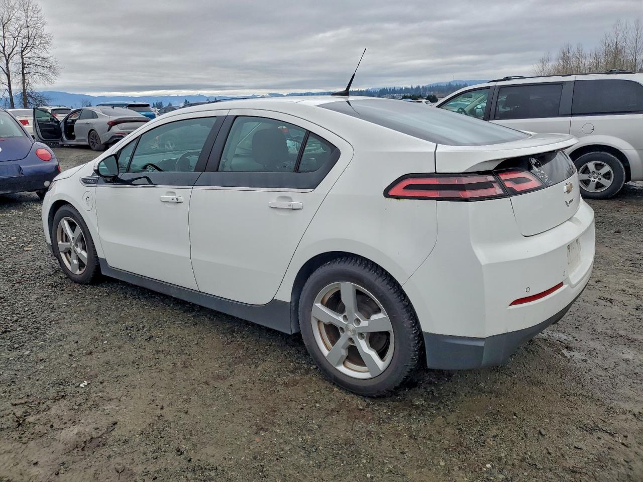 Chevrolet Volt Image 3