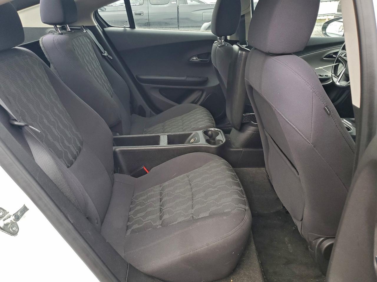 Chevrolet Volt Image 7