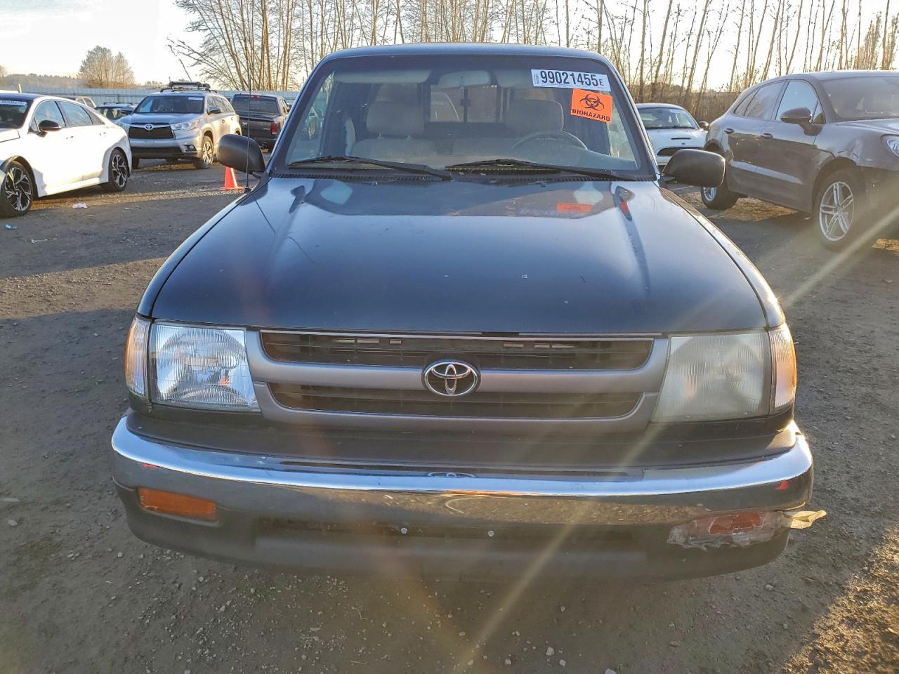 Toyota Tacoma Xtracab Image 7