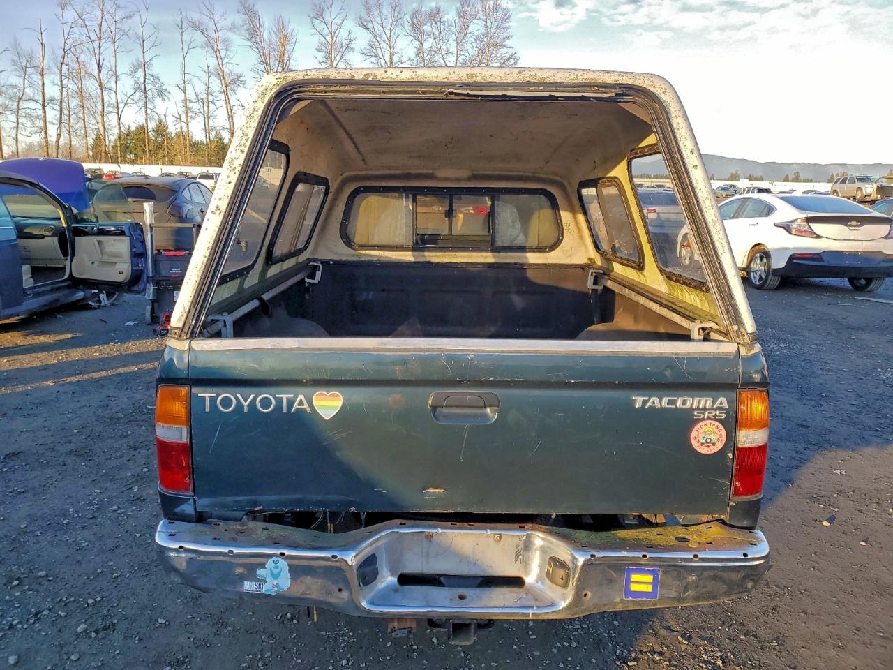 Toyota Tacoma Xtracab Image 12