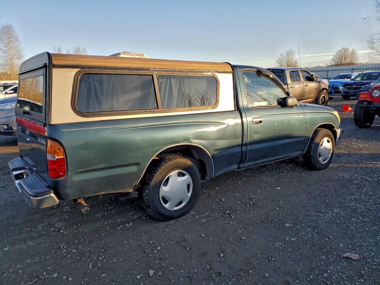 Toyota Tacoma Image 4