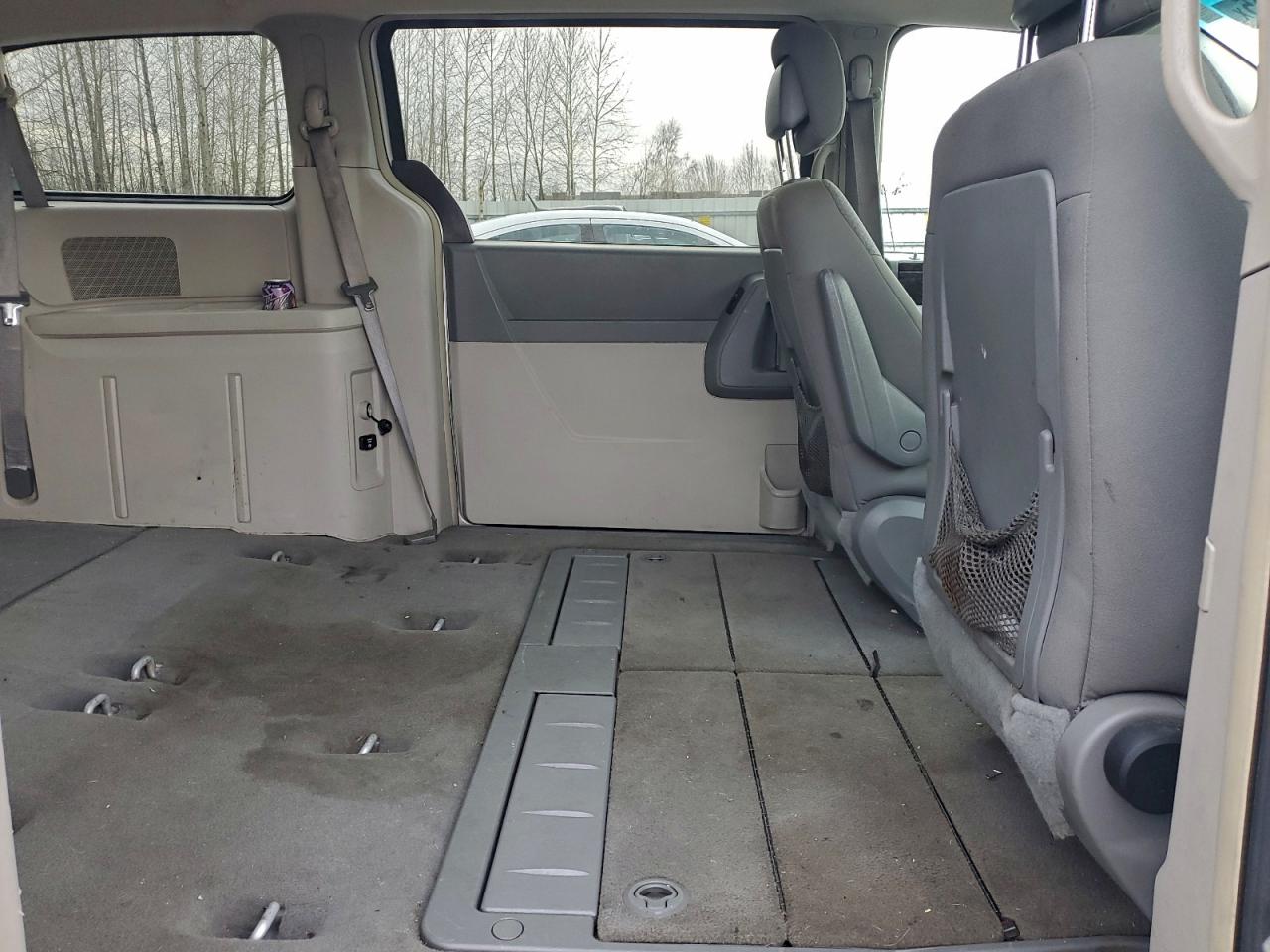 Dodge Caravan Sxt Image 12