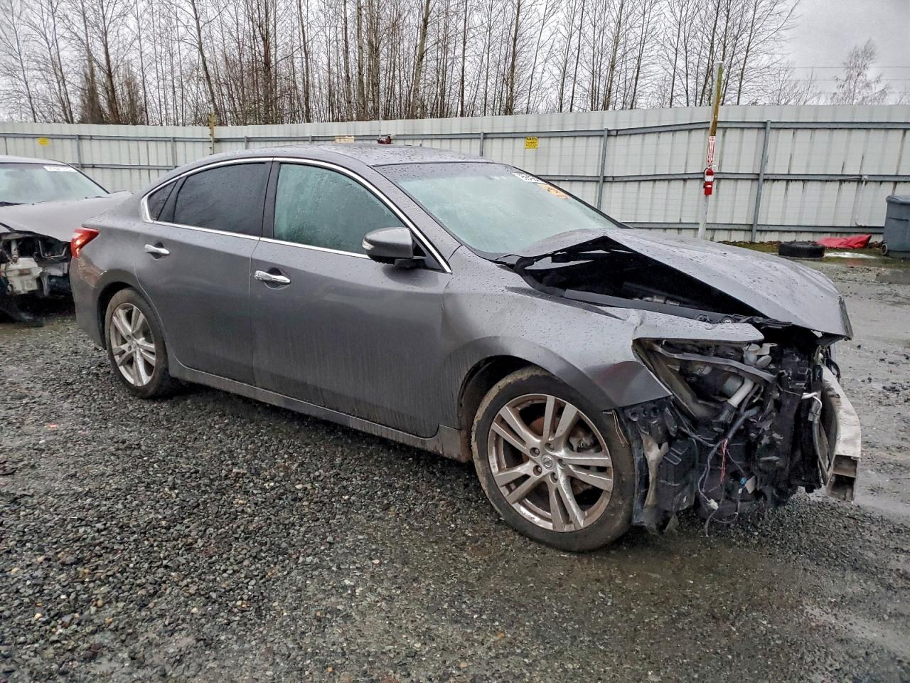 Nissan Altima 3.5sl Image 7