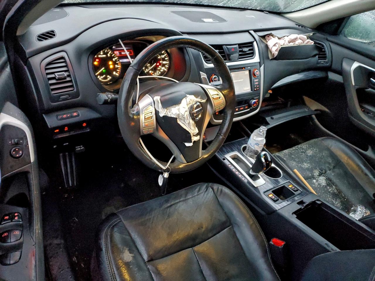 Nissan Altima 3.5sl Image 6