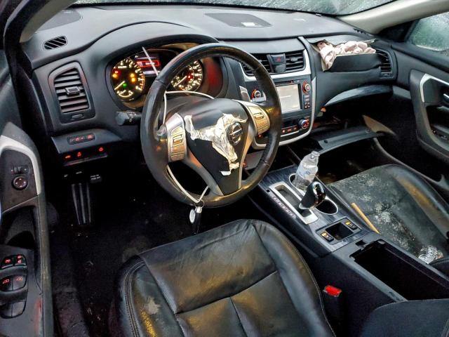 Nissan Altima 3.5sl Image 6