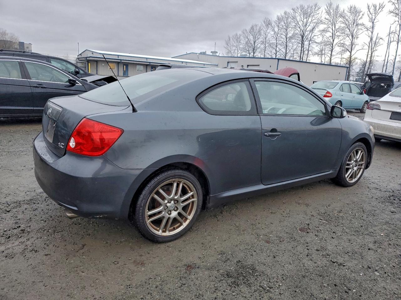 Toyota Scion Image 13