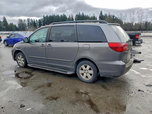 Toyota Sienna Ce Image 2