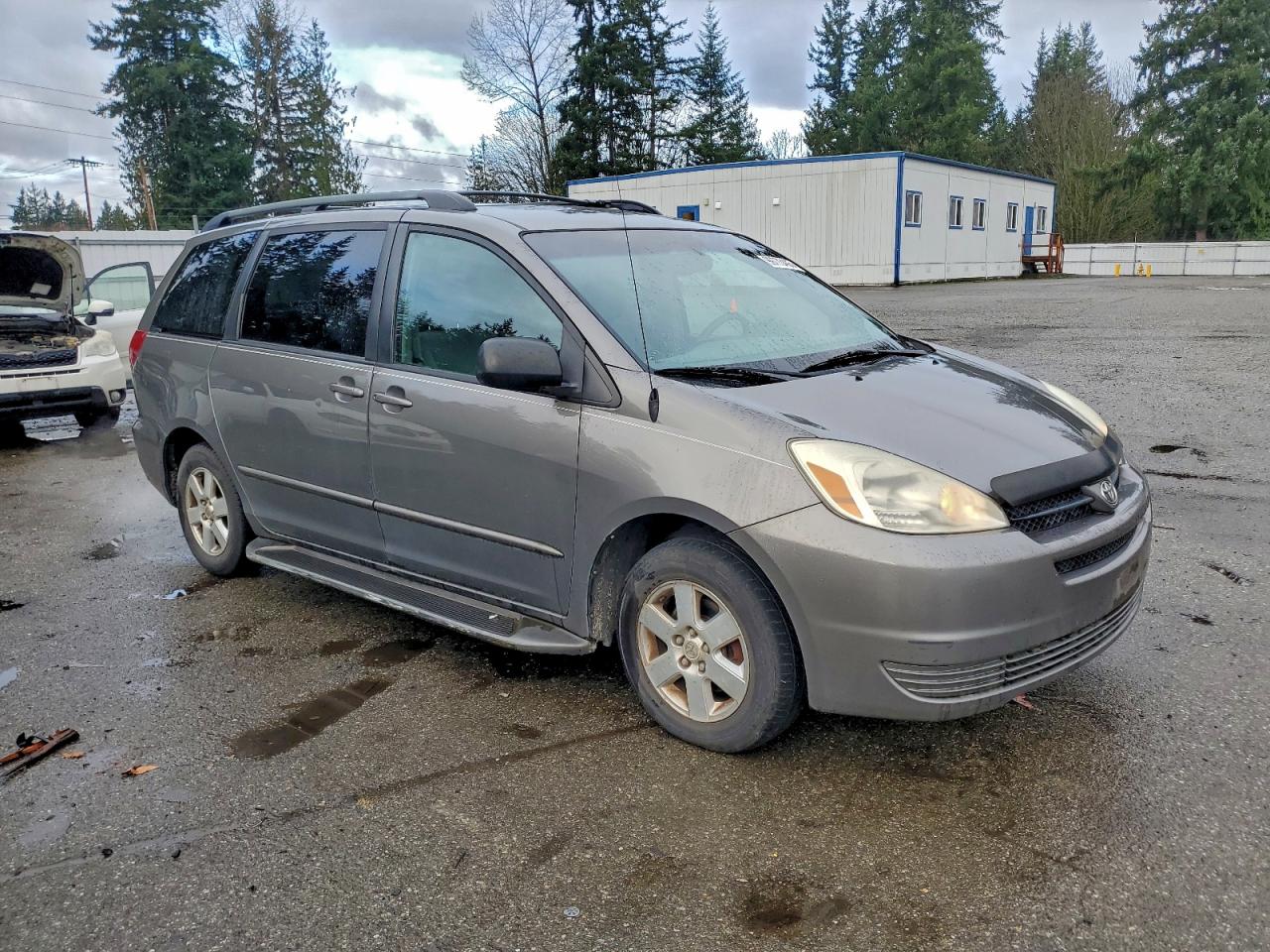 Toyota Sienna Ce Image 5