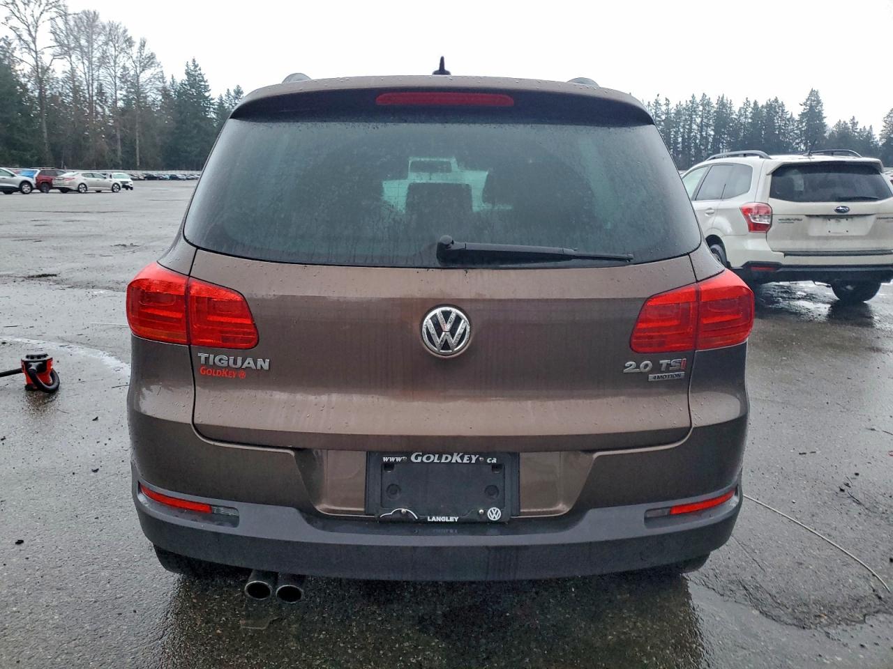 Volkswagen Tiguan S Image 6