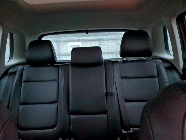 Volkswagen Tiguan S Image 9