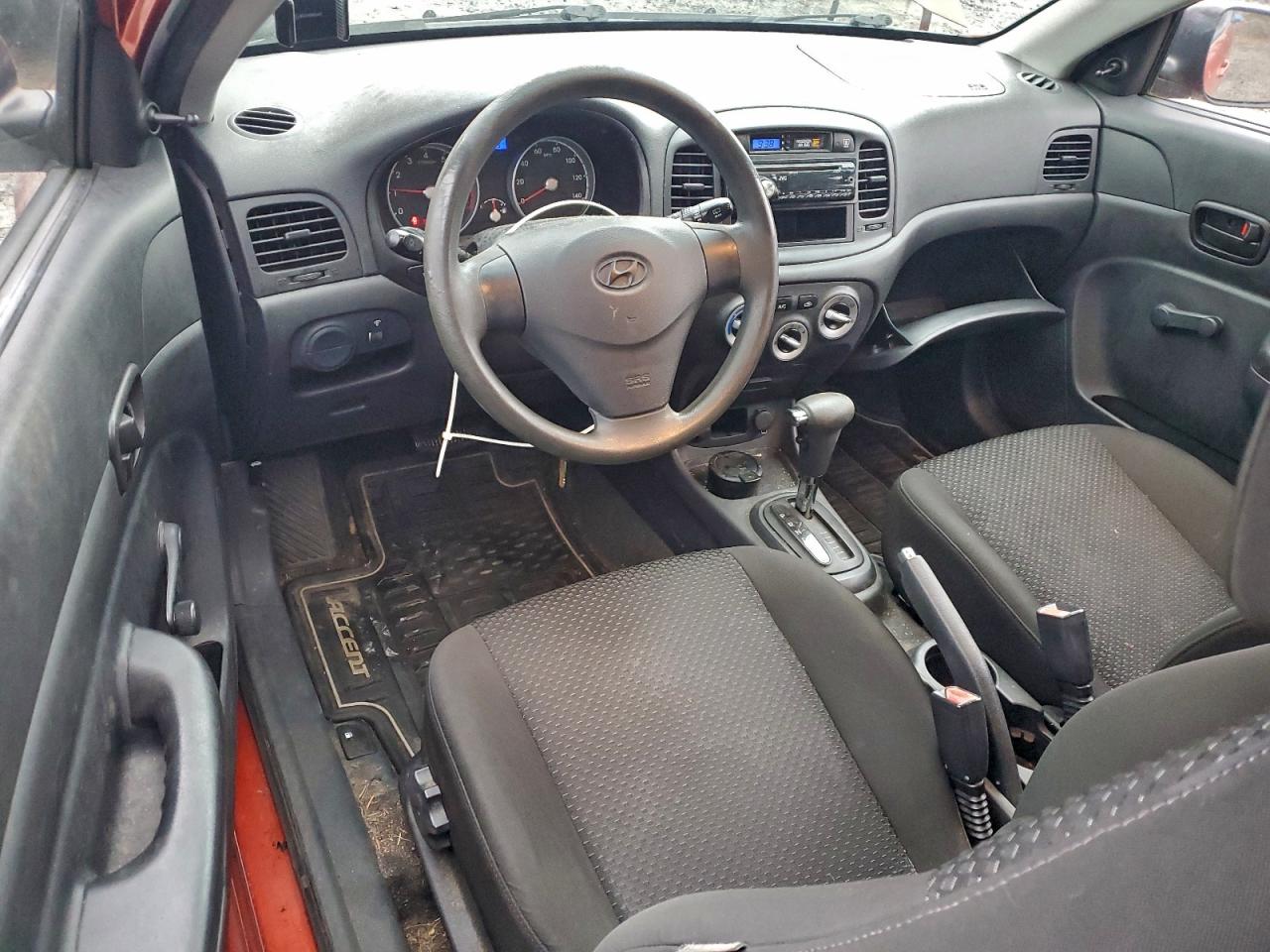 Hyundai ACCENT Blue Image 6