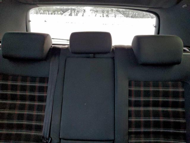 Volkswagen GTI Image 4