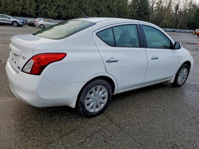 Nissan Versa S Image 2