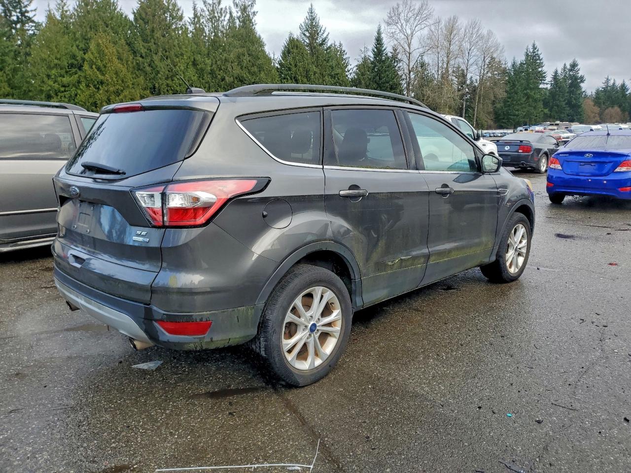 Ford Escape Se Image 3