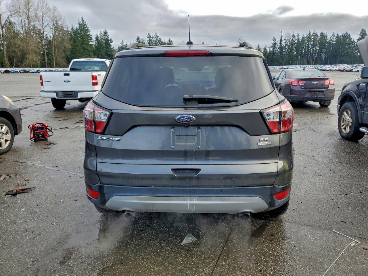 Ford Escape Se Image 6
