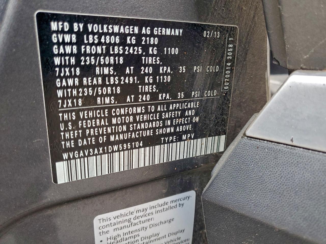 Volkswagen Tiguan S Image 7