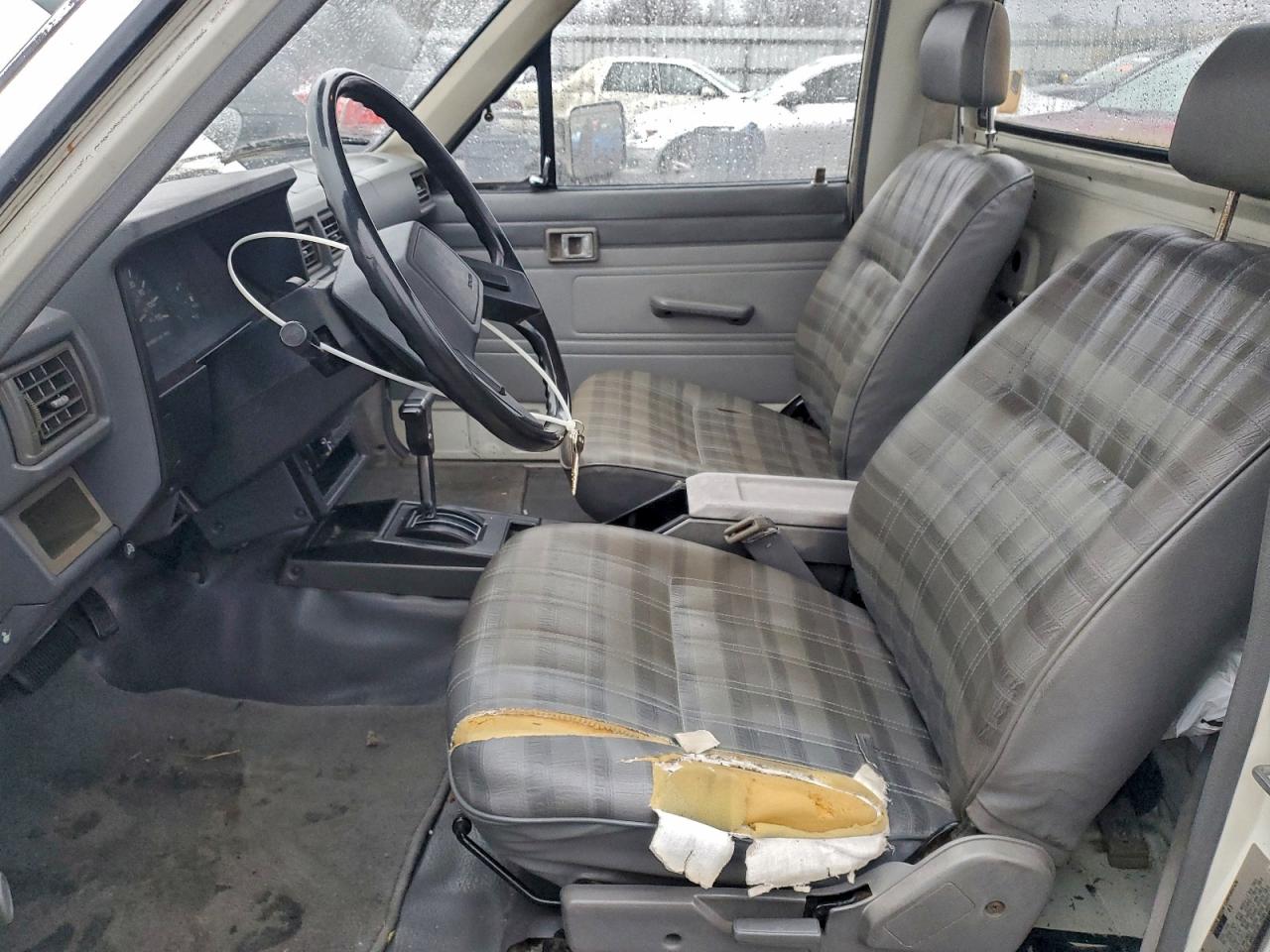 Toyota Pickup 1 Ton Long Bed Rn55 Image 12