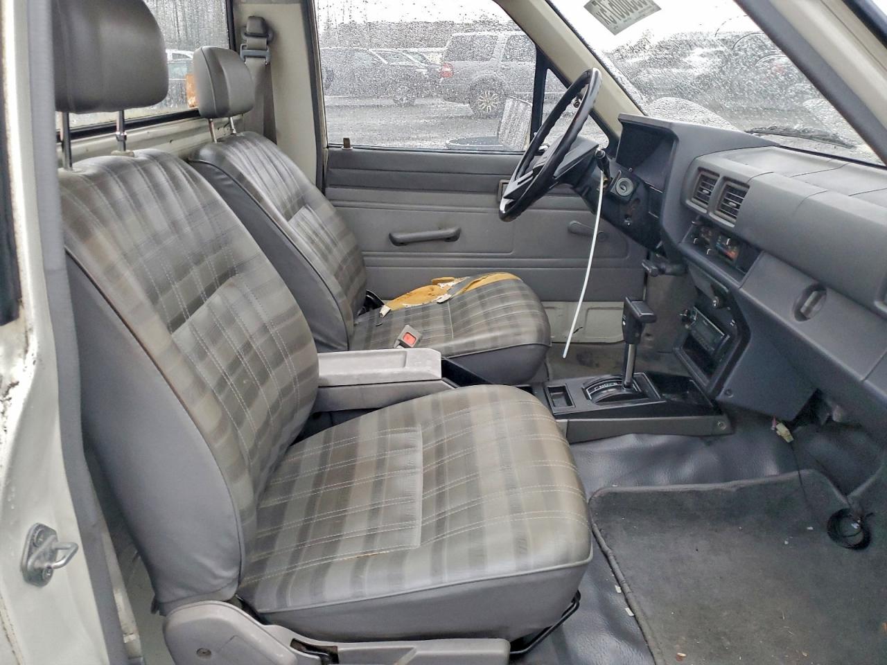 Toyota Pickup 1 Ton Long Bed Rn55 Image 9