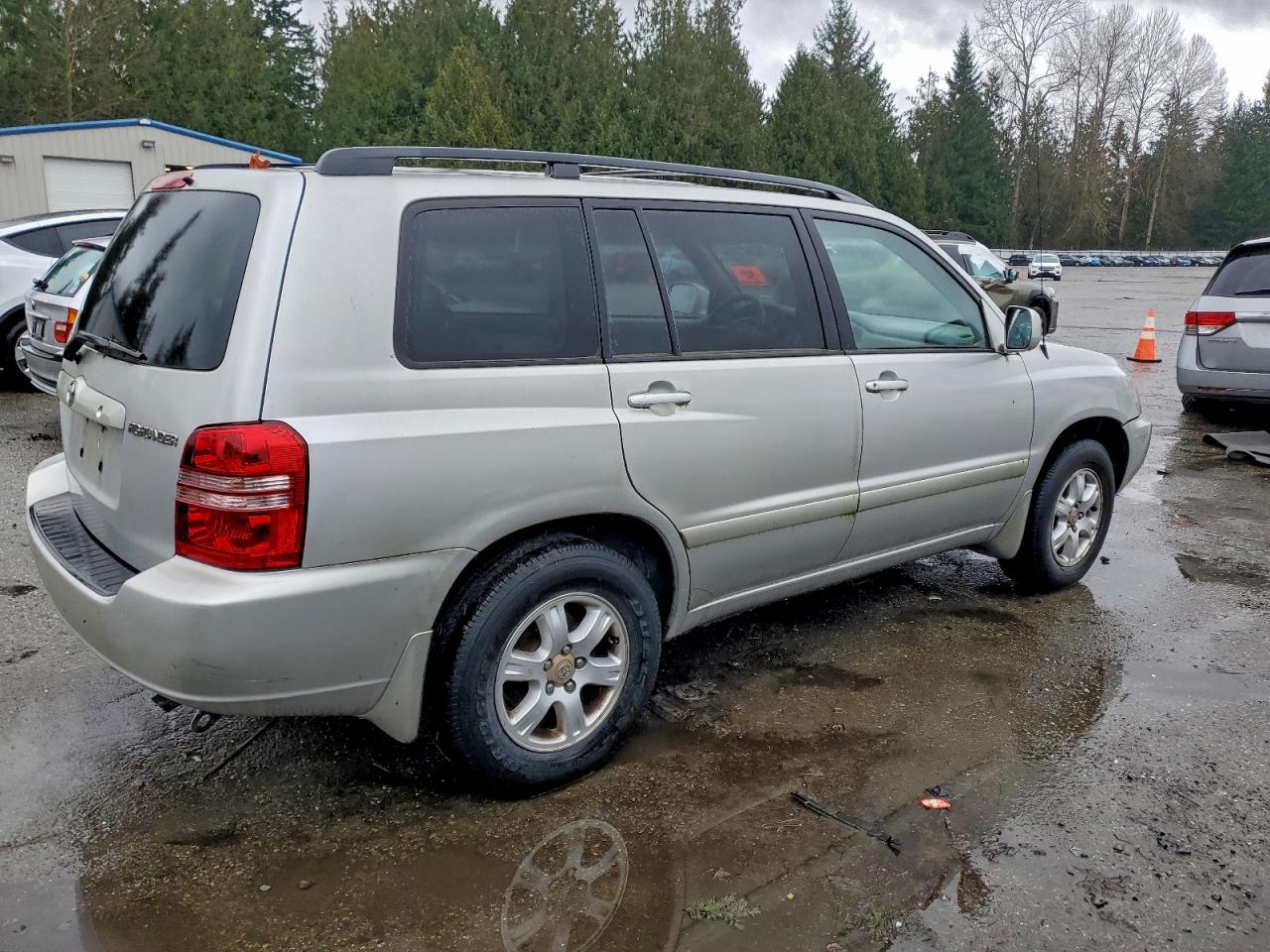 Toyota Highlander Limited Image 2