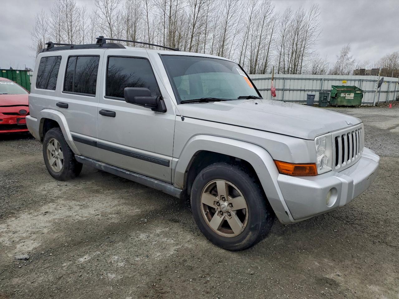 Jeep Commander Image 4
