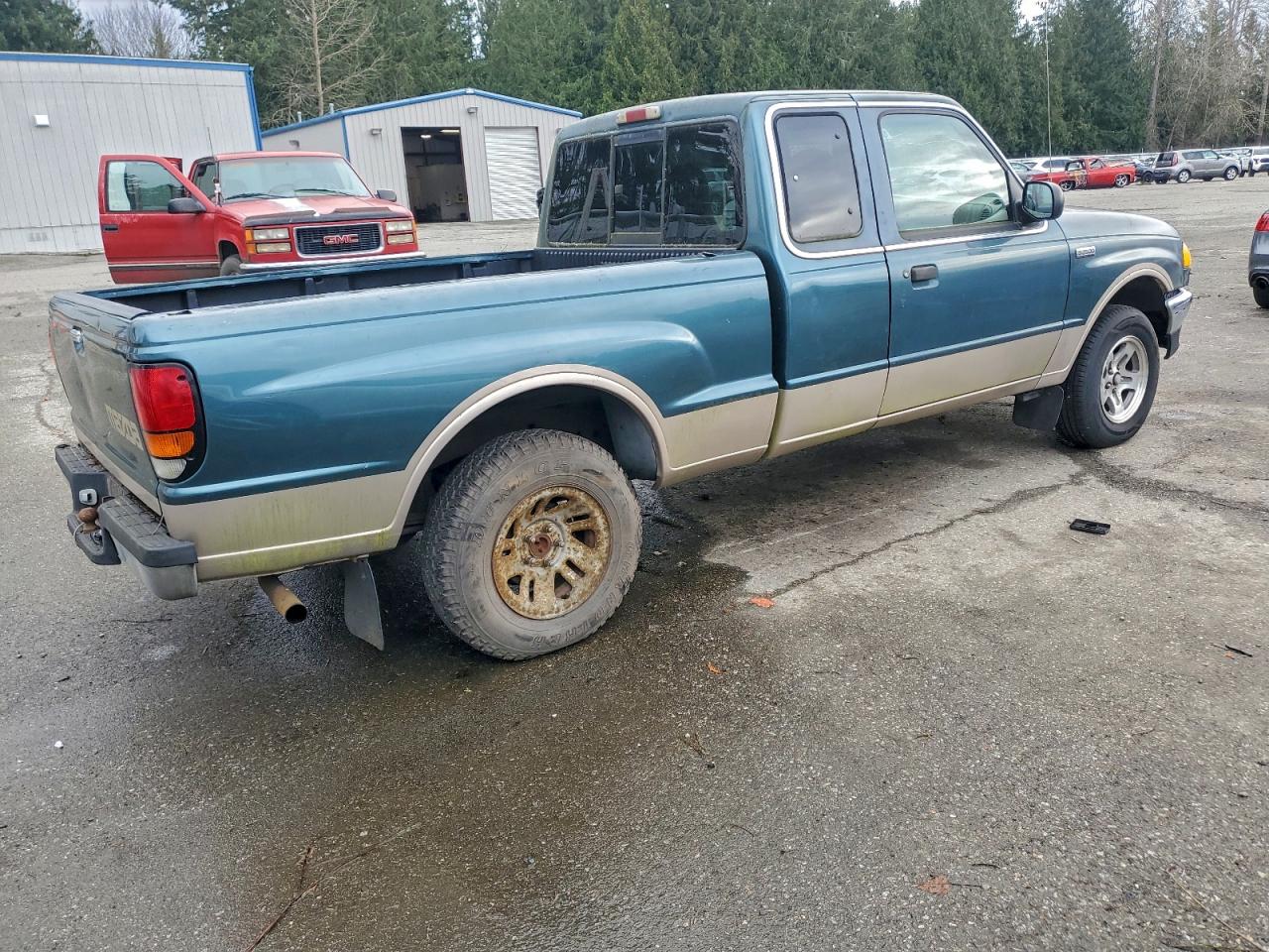 Mazda B Series Cab Plus Image 3