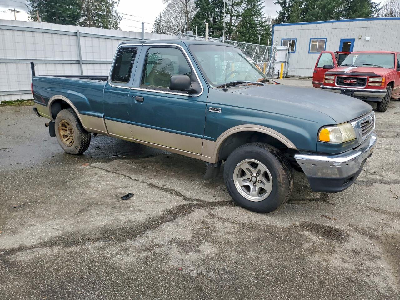 Mazda B Series Cab Plus Image 7