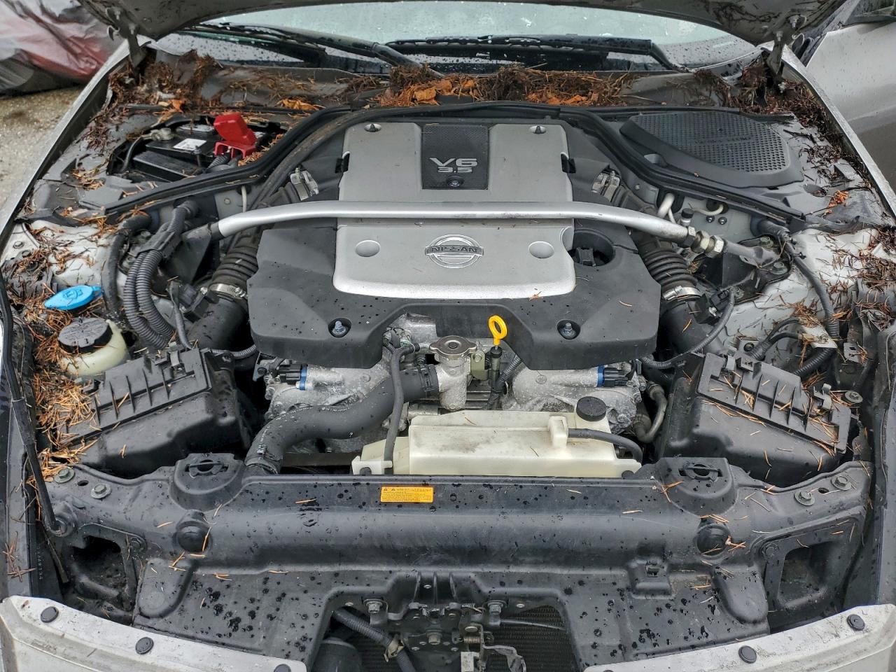 Nissan 350Z Coupe Image 11