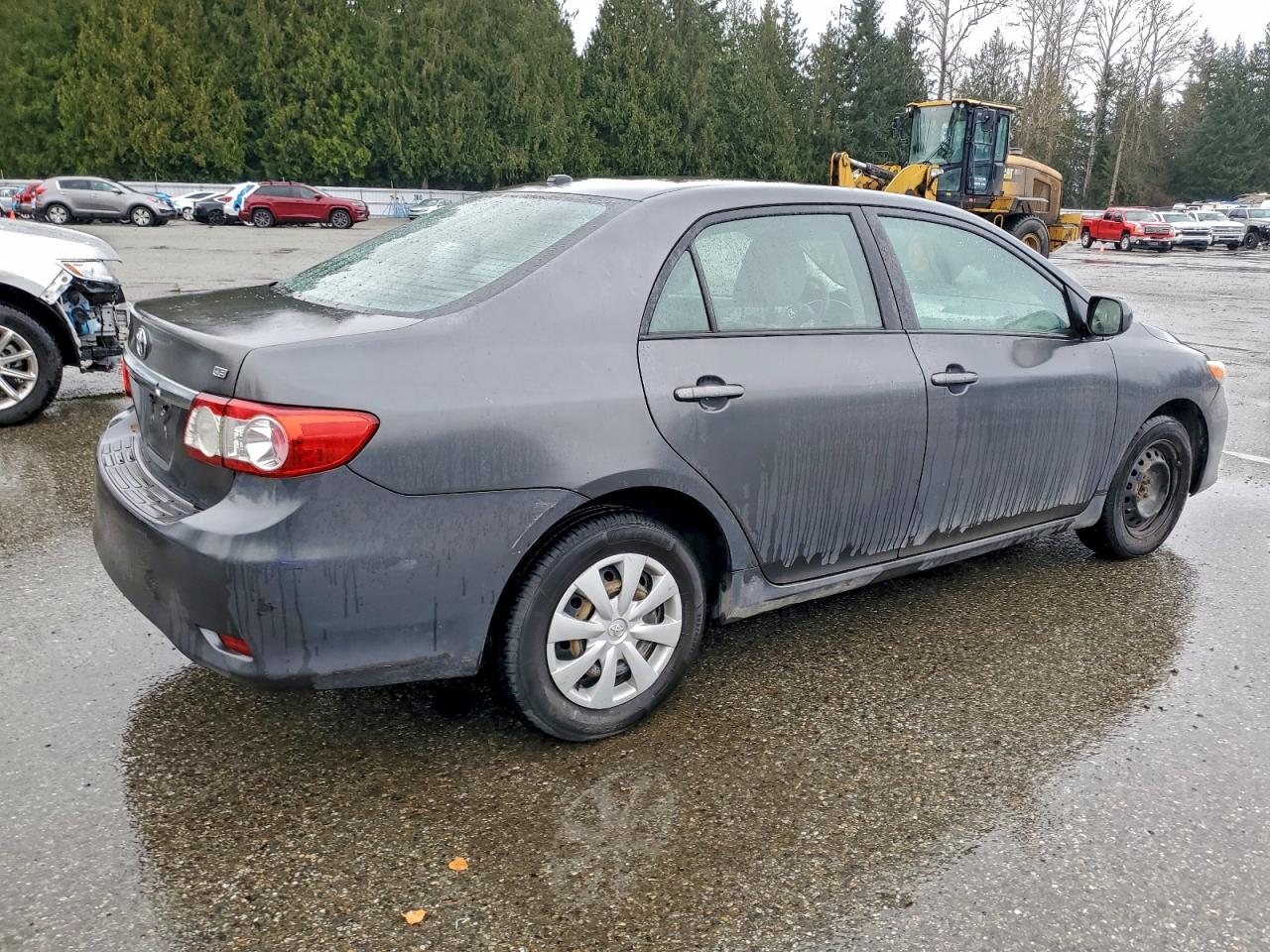 Toyota Corolla Base Image 12