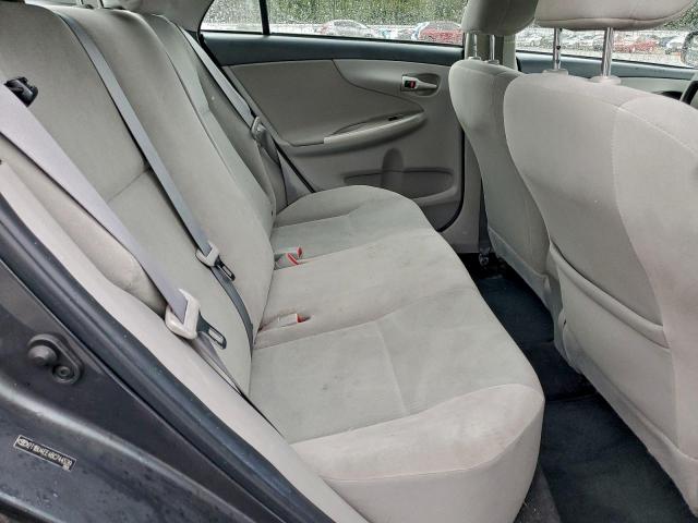 Toyota Corolla Base Image 8