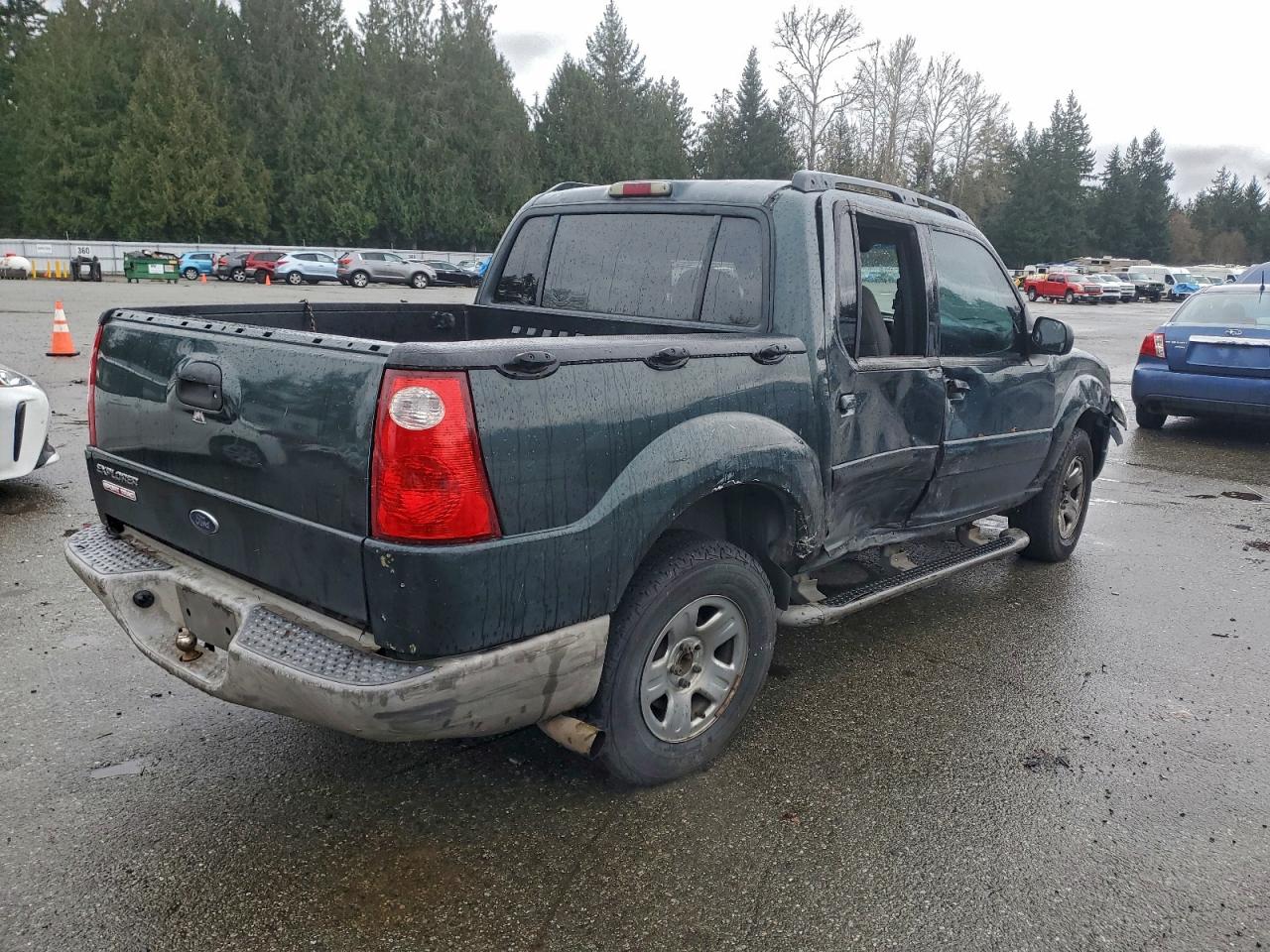 Ford Explorer Image 6