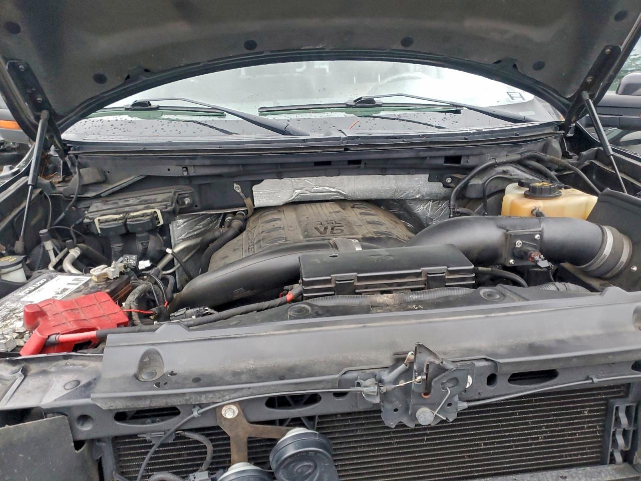 Ford F-150 Supercrew Image 11