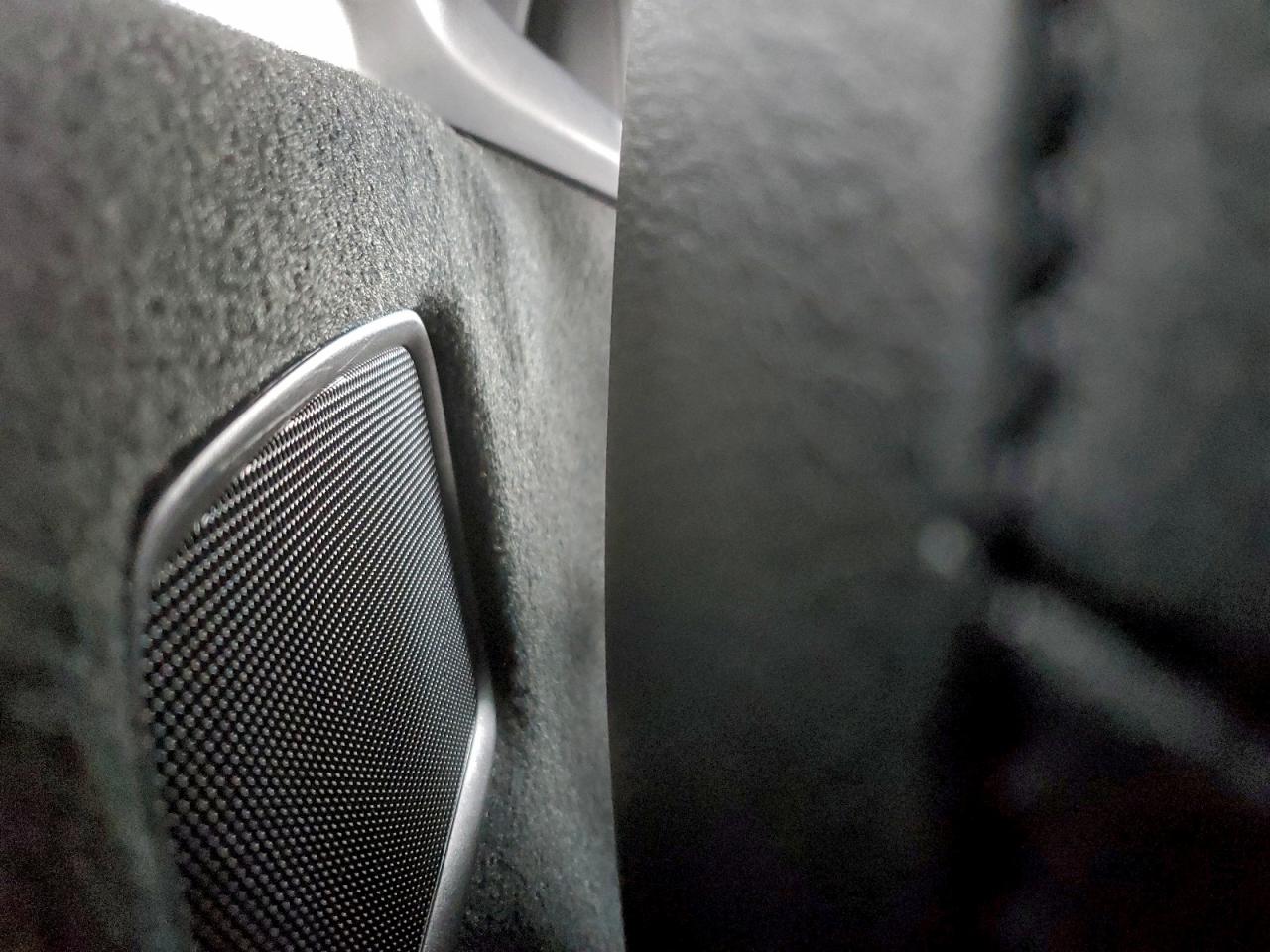 Porsche Boxster Image 12