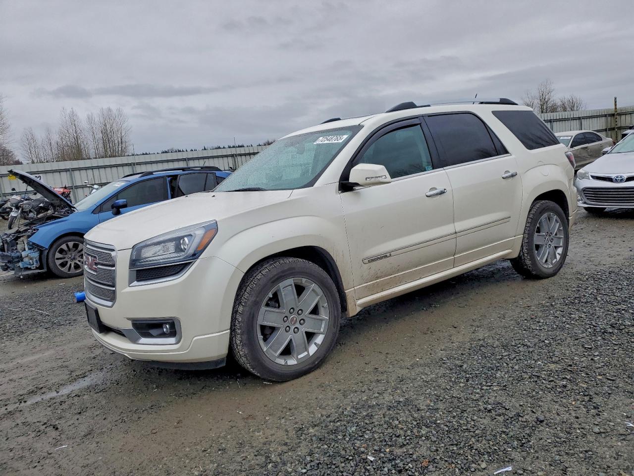 GMC Acadia Denali Image 1