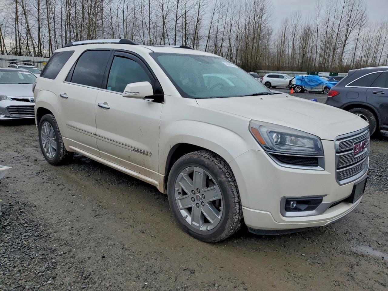 GMC Acadia Denali Image 10