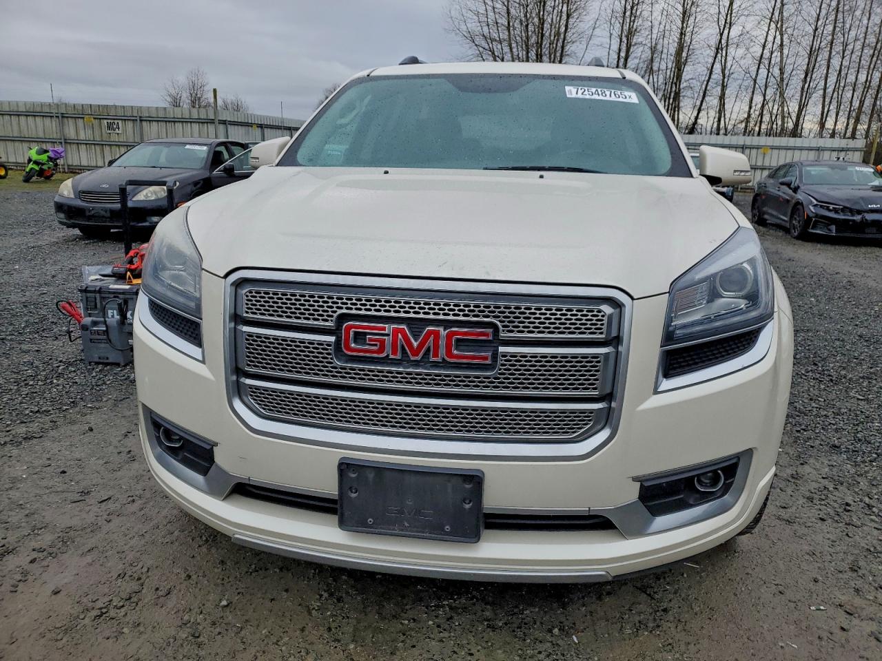 GMC Acadia Denali Image 12