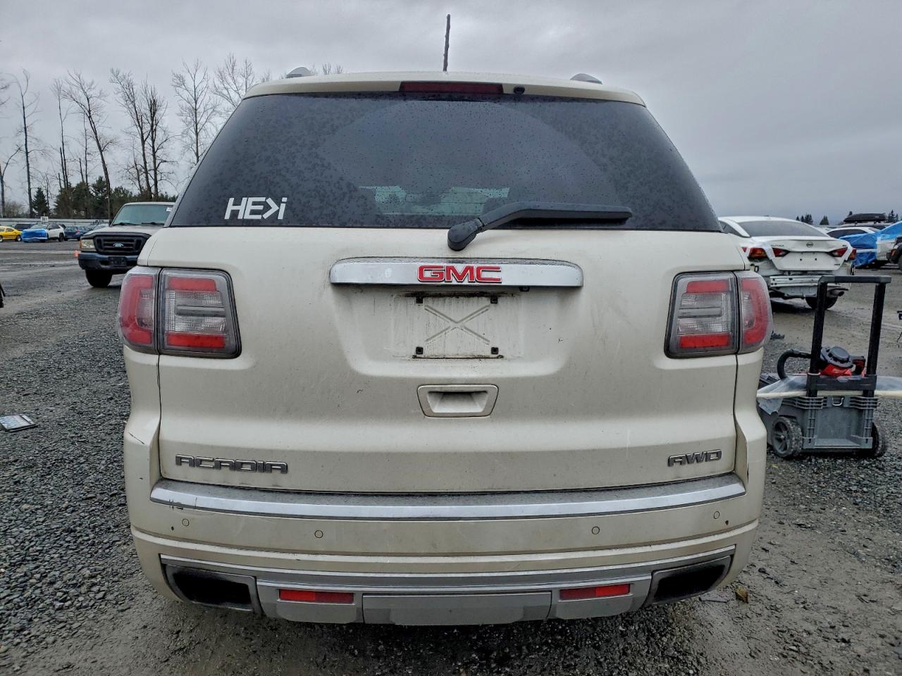 GMC Acadia Denali Image 5