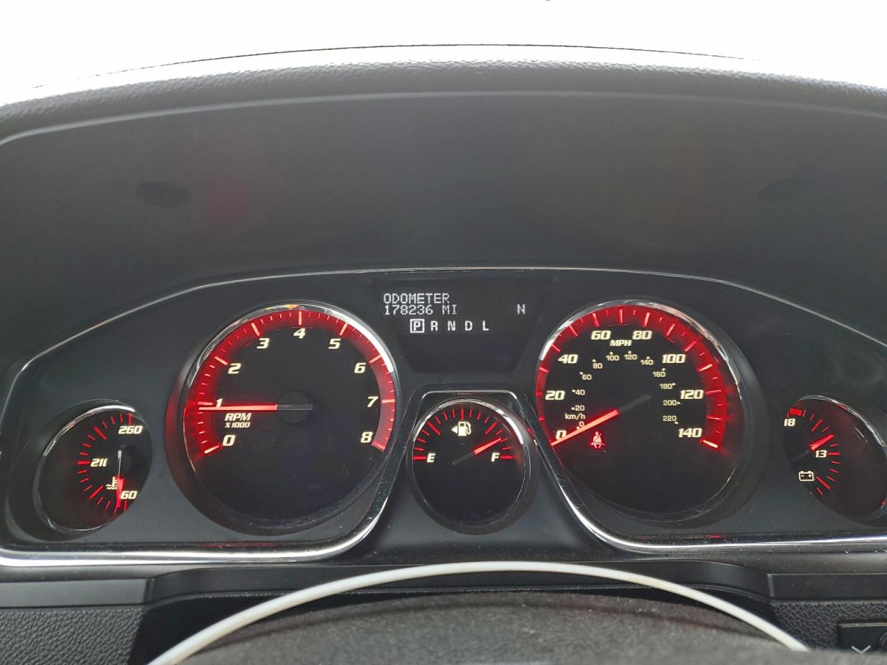 GMC Acadia Denali Image 7