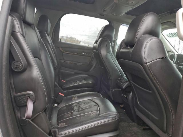 GMC Acadia Denali Image 11